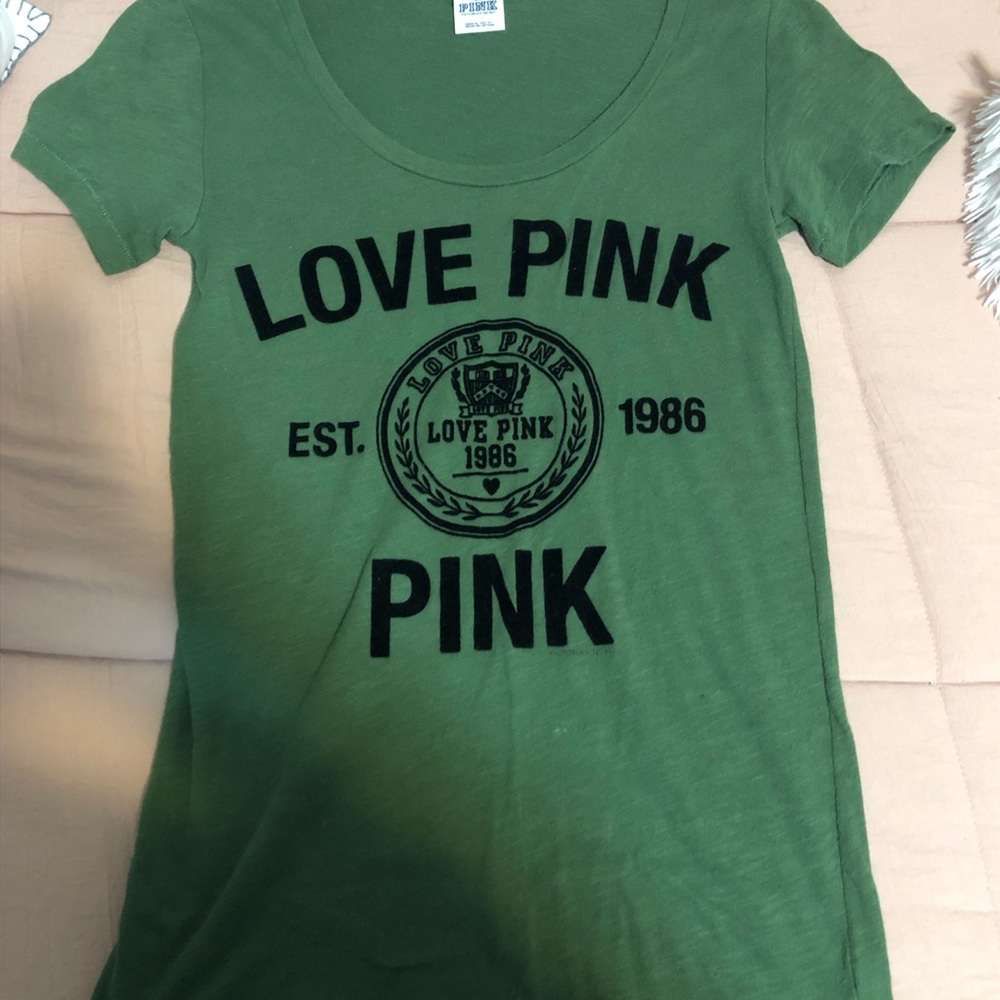 Pink tee shirt